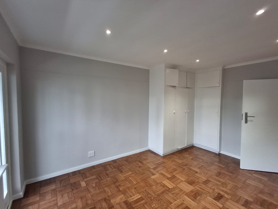 To Let 1 Bedroom Property for Rent in Sea Point Western Cape